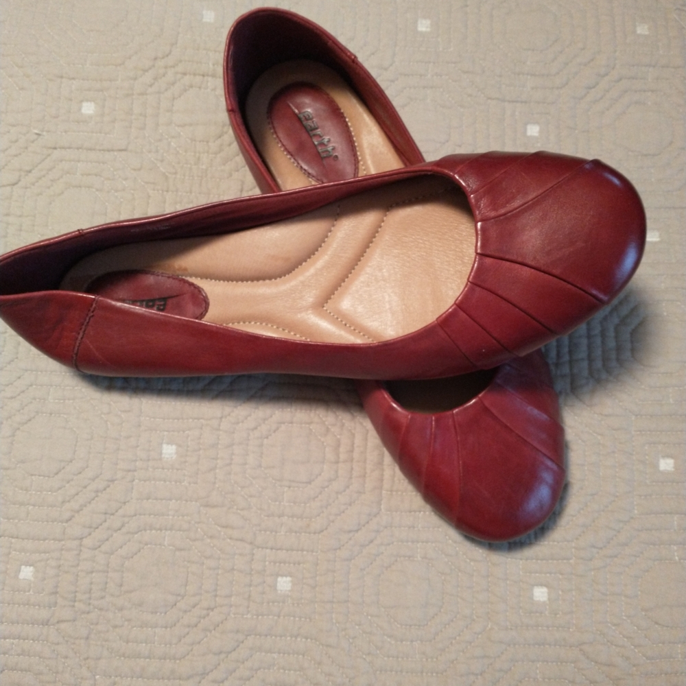 Red Earth Shoes